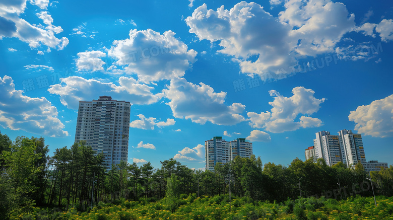 城市蓝天白云建筑绿化图片