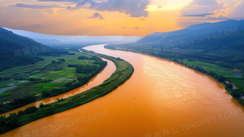 蓝天白云下的黄河景色图片