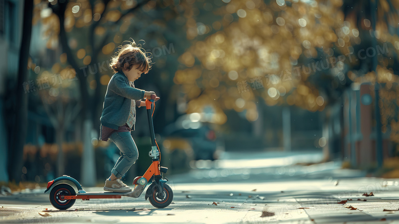 骑滑板车的孩子图片