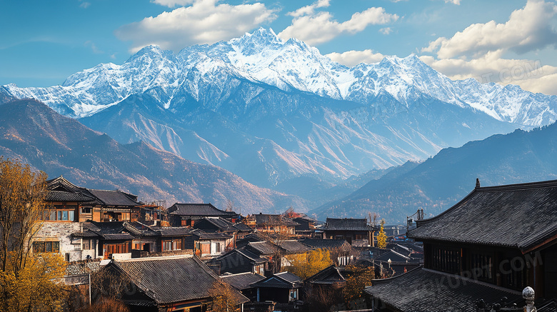 雪山高峰与中国古镇村落图片