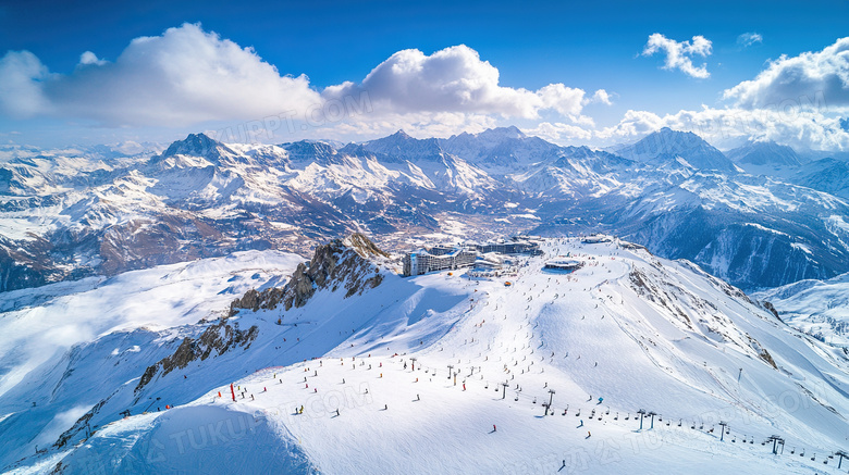 积雪雪山风景图片