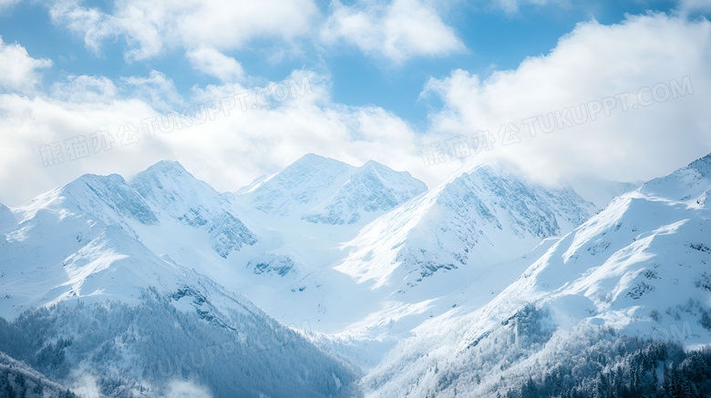 冬天的雪山风景图片