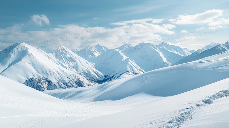 冬天的雪山风景图片