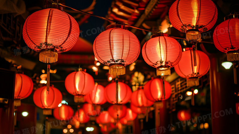 夜晚的几个新年灯笼图片