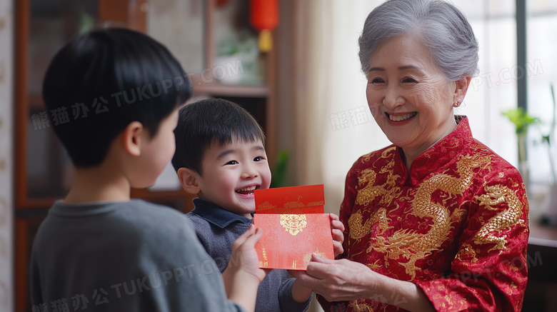 春节过年老人给孩子发红包图片