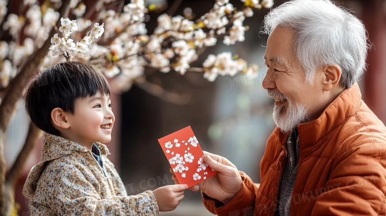 春节过年老人给孩子发红包图片