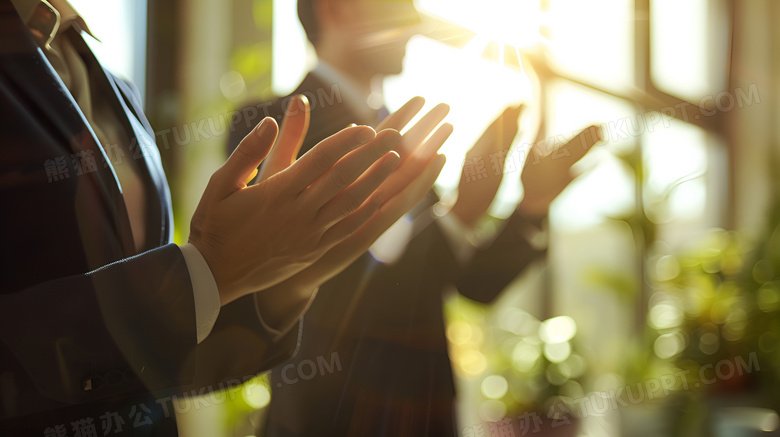 商务人士鼓掌手势图片