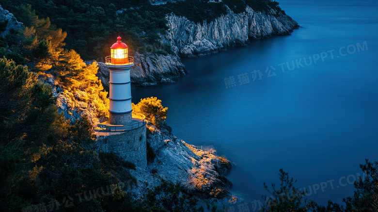 夜晚海岸灯塔图片