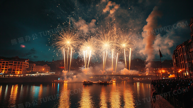 江边烟花夜景庆祝图片