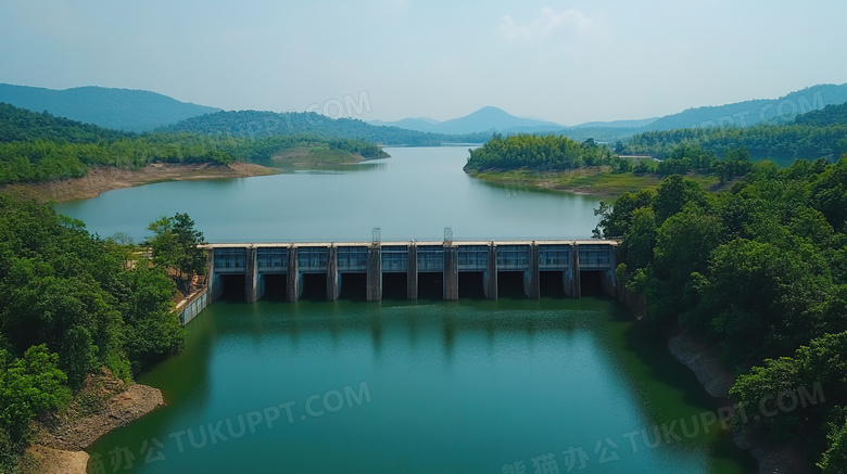 水库中的水利大坝建筑图片