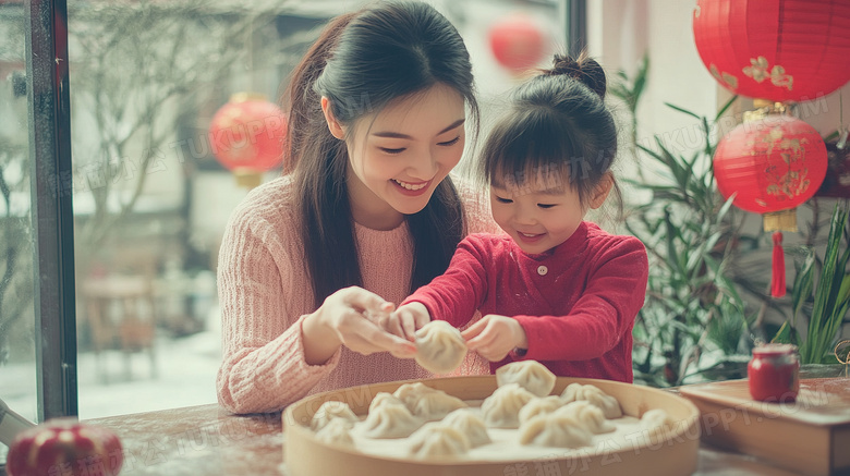 春节新年家人包饺子图片