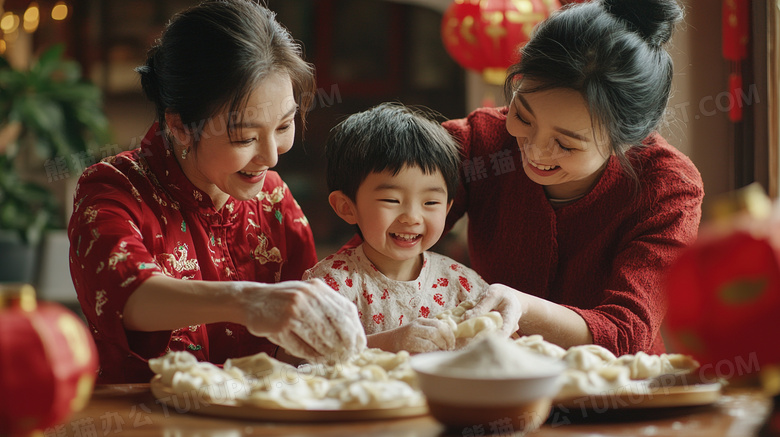 春节新年家人包饺子图片