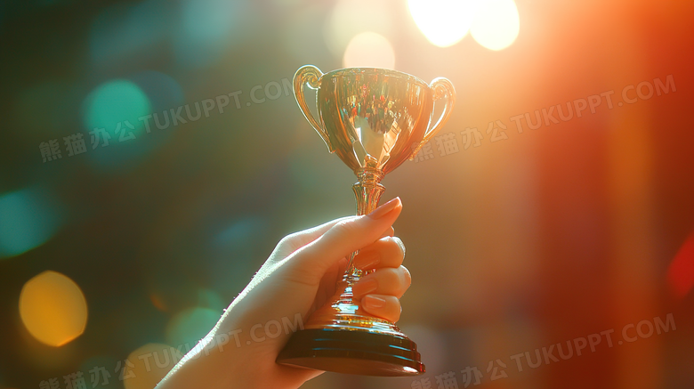 企业年会商务人士手拿奖杯图片