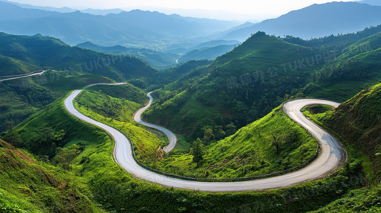 盘山公路俯视视角图片