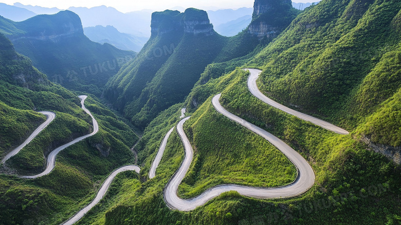 盘山公路路面图片