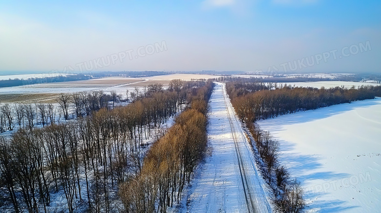 冬天冬季积雪结冰的道路图片