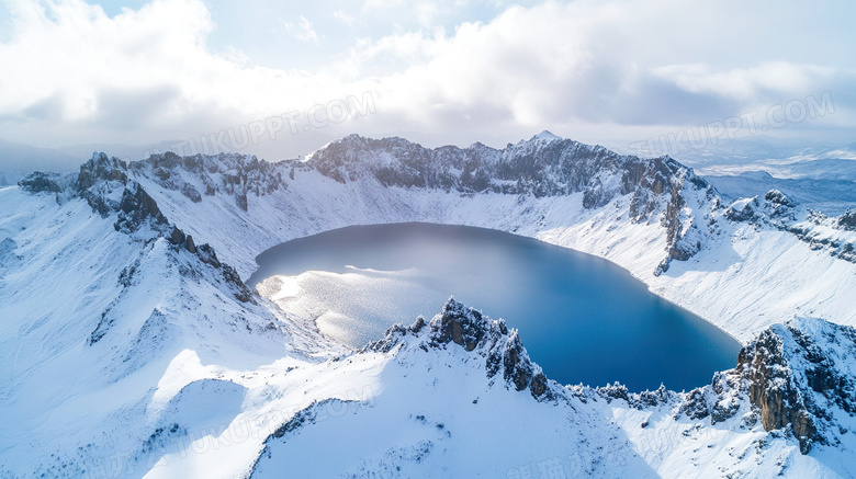 冬季雪景雪山湖泊雪山火山口风光图片