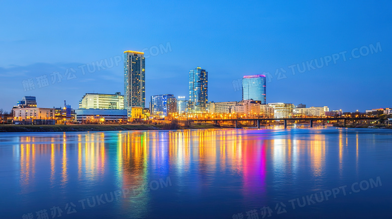 夜间城市夜景鸟瞰图图片