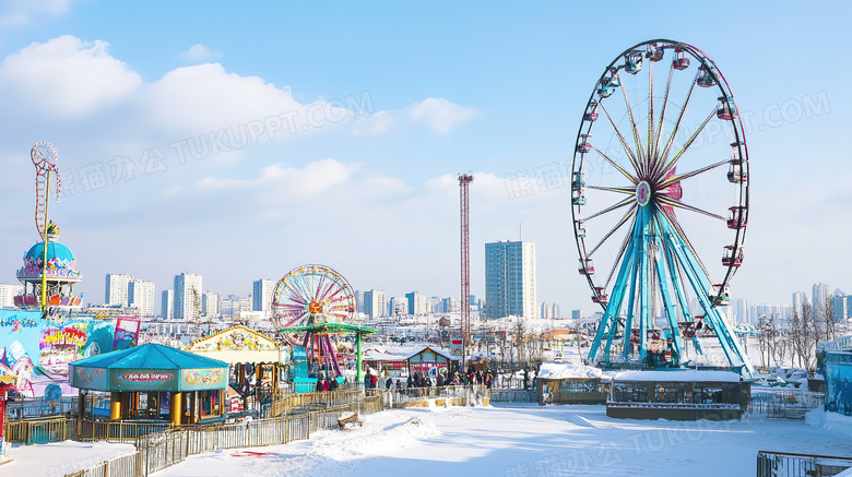 冬季旅游哈尔滨游乐园场景图片