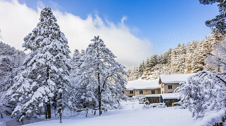 冬季旅游户外雪山场景图片