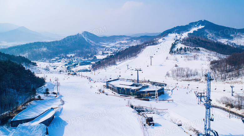 冬季户外旅游胜地雪山图片