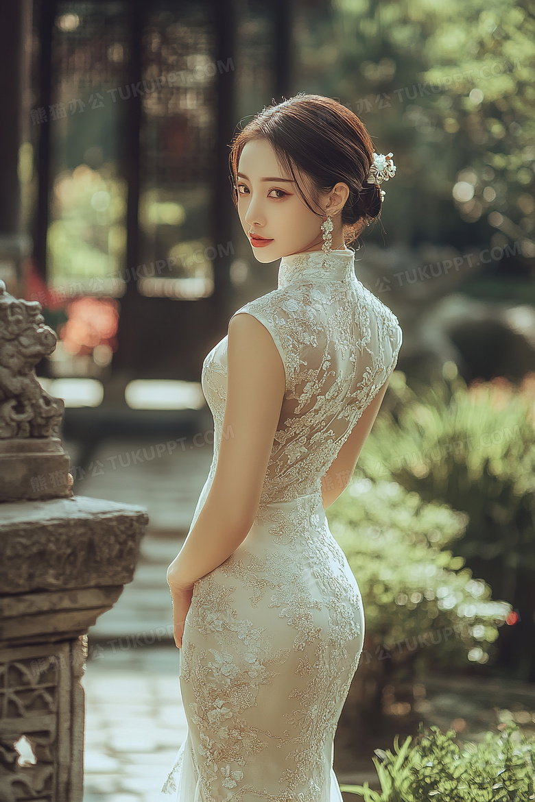 穿古典中国旗袍的美女图片