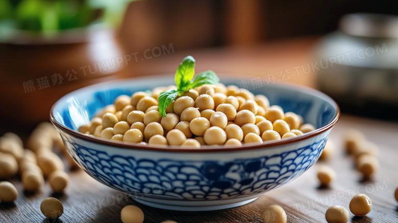 桌上摆放的食物食材大豆黄豆图片