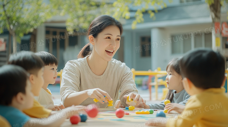 幼儿园老师和孩子玩游戏图片