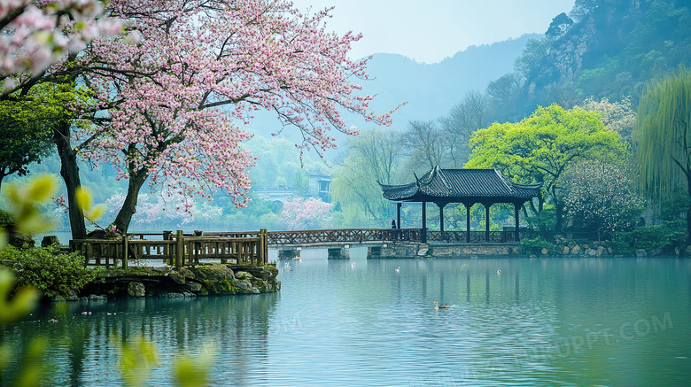 春天的湖畔景色图片