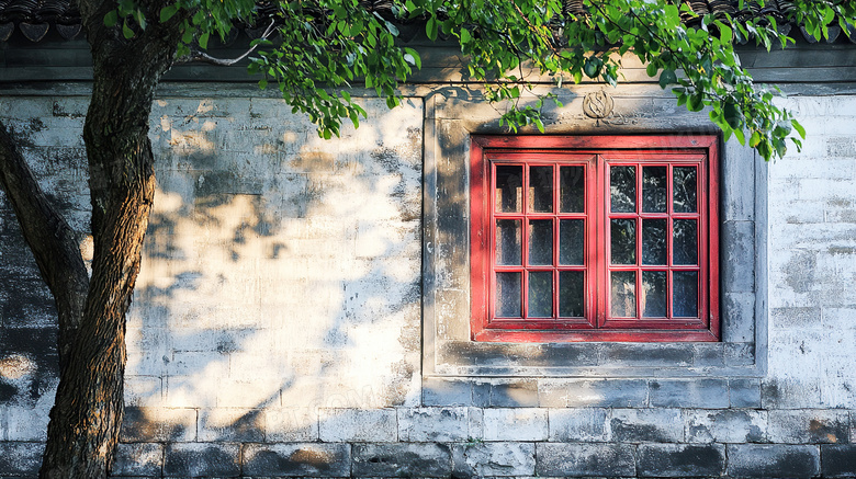 古镇建筑的窗图片