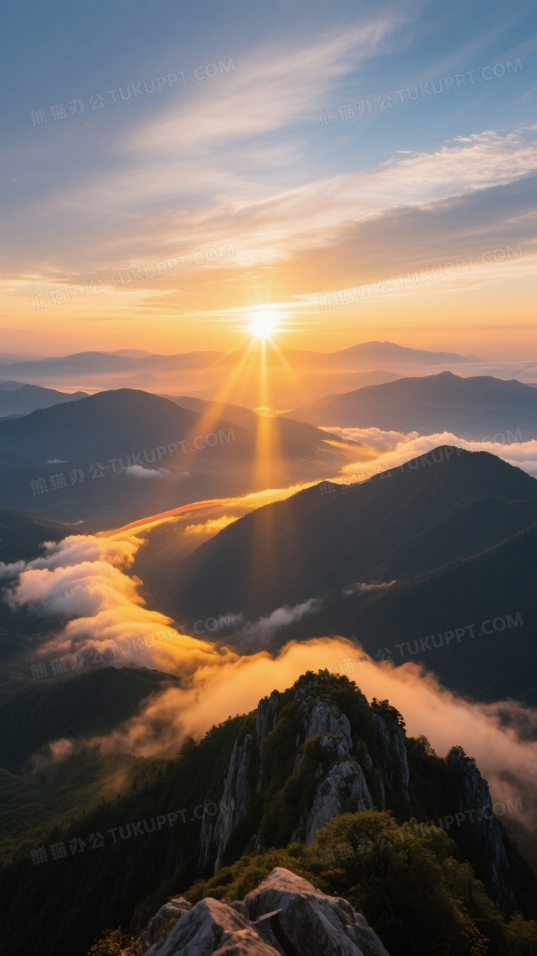 从山顶俯拍的日出摄影图