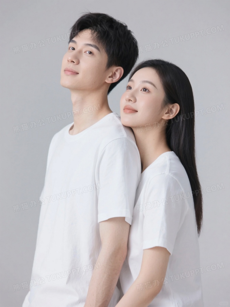 情侣照白色T恤男生帅气女生美丽