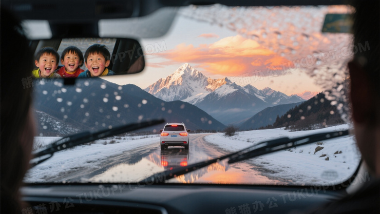 黄昏自驾者视角的挡风玻璃构图