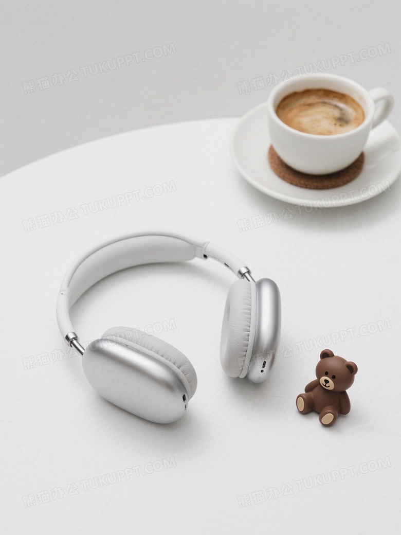产品摄影纯白色背景用s型构图法制作一份关于耳机的产品图