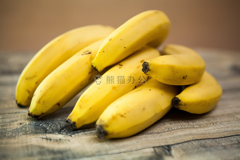 黄色香蕉串图片