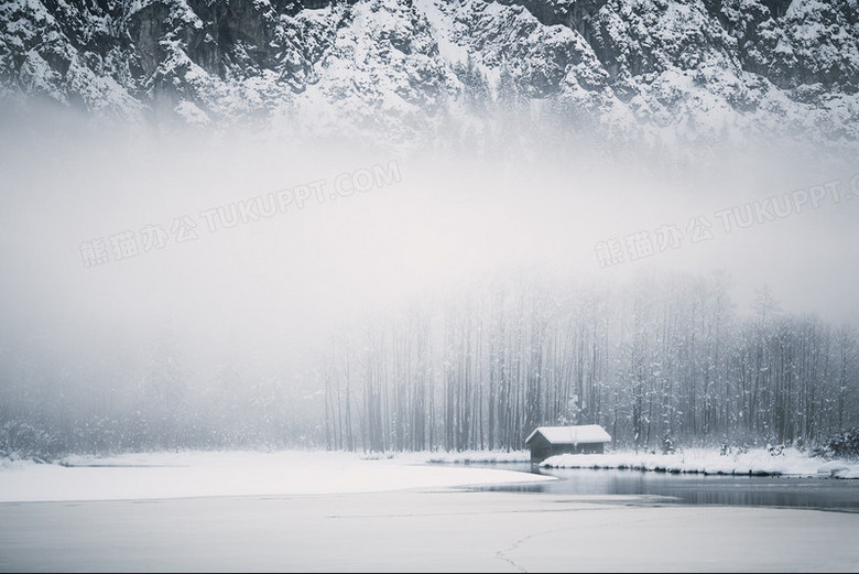 冬季下雪湖面房子海報背景