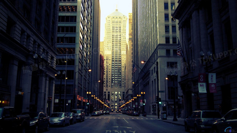 高楼间的街道海报背景