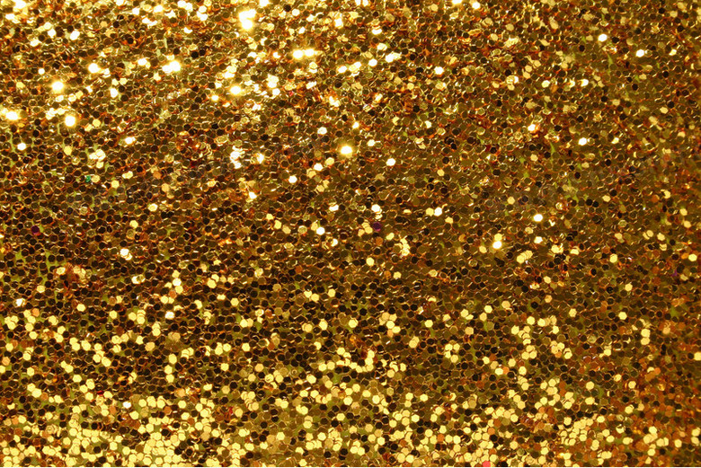 炫丽金色背景png图片素材免费下载 背景png 3072 48像素 熊猫办公 炫丽金色背景png图片素材免费下载 背景png 3072 48像素 熊猫办公