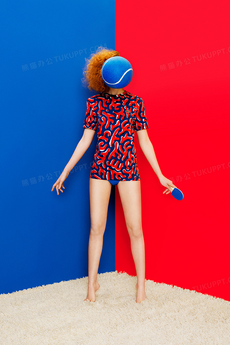 蓝红色背景下的外国美女png图片素材下载 红色png 熊猫办公