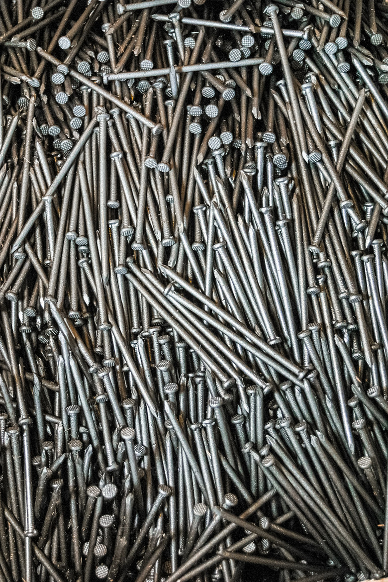 铁钉背景png图片素材下载_铁钉png_熊猫办公