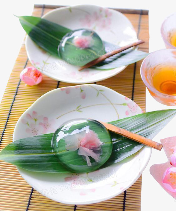 两盘樱花水信玄饼