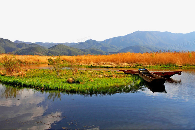 瀘沽湖岸邊風景