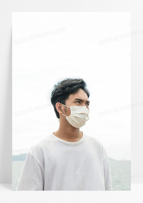 帅哥戴白色口罩图片