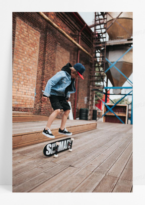 街头滑板运动图片00欧美风banner10欧洲街头华丽美女图片20欧洲街头