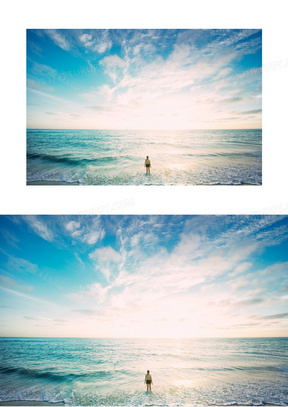 海边正在踏浪的美女摄影图片