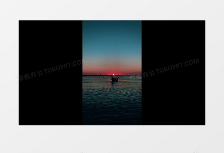 高清实拍在海面上捕鱼的人实拍竖版视频素材