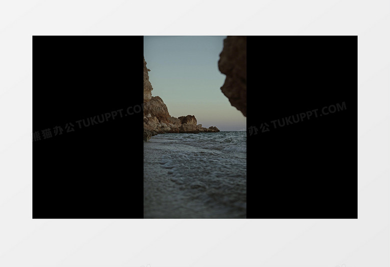 高清实拍海边汹涌的海水实拍竖版视频素材