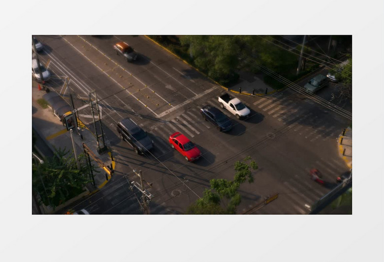 有趣城市汽车俯瞰航拍实拍视频