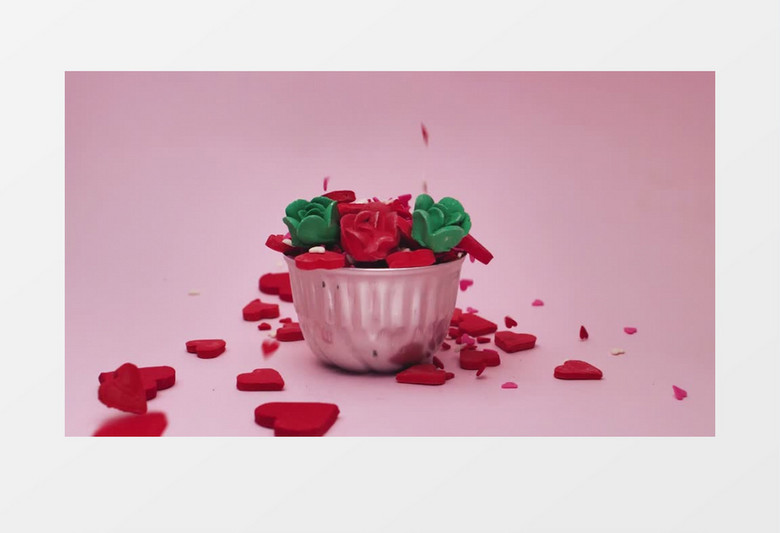 粉红花篮爱心花朵展示实拍视频