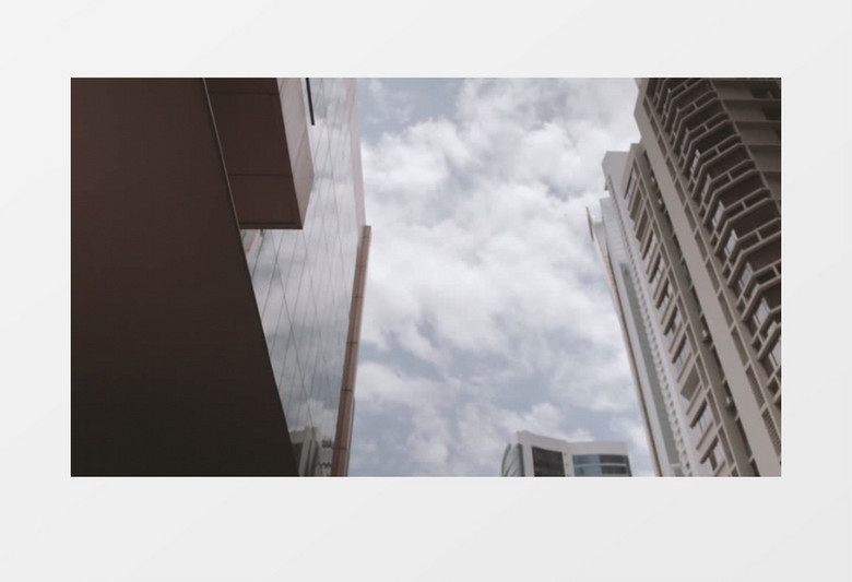 城市建筑白云展示实拍视频